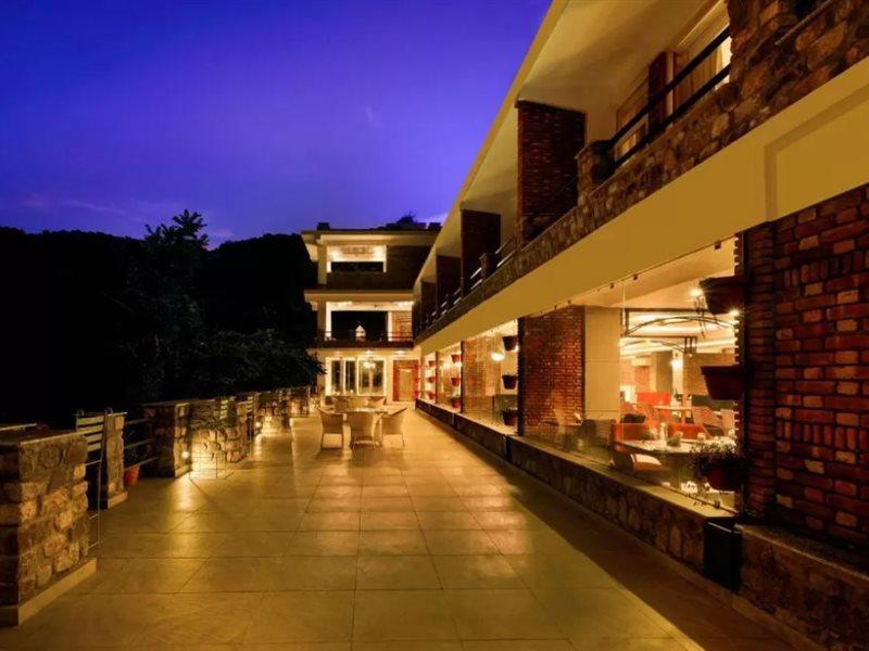 Summit By The Ganges Beach Resort & Spa Rishīkesh Eksteriør billede